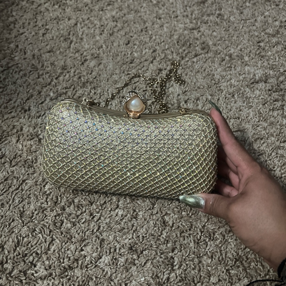 Gold Crystal Mesh Evening Clutch with Pearl Kiss Lock